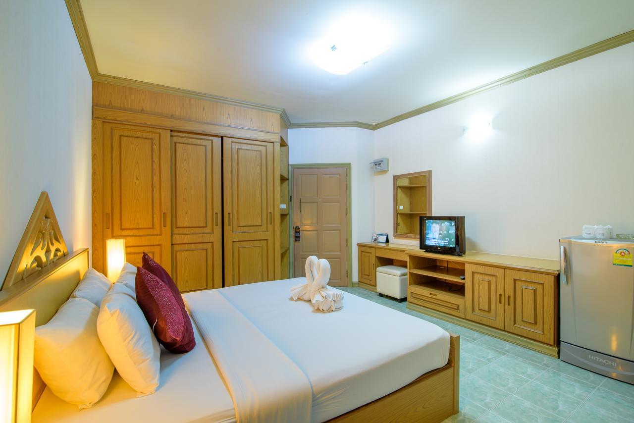 Hua Hin Condotel & Resort Taweeporn Bagian luar foto