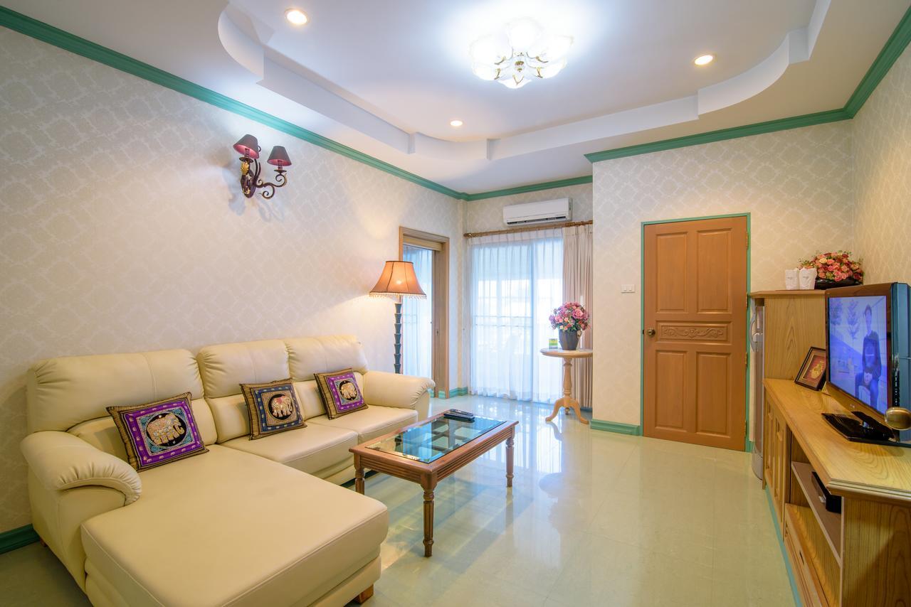 Hua Hin Condotel & Resort Taweeporn Bagian luar foto