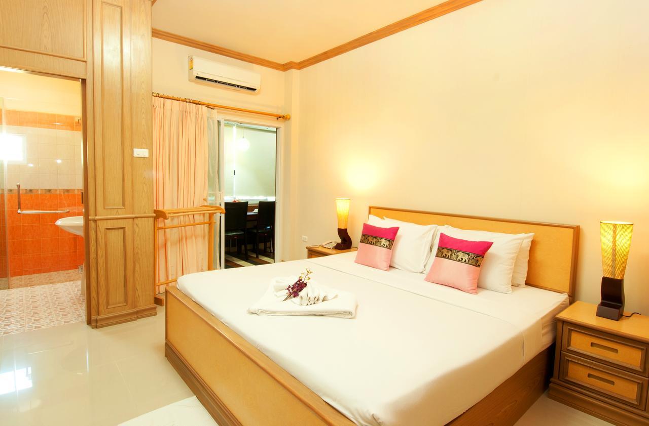 Hua Hin Condotel & Resort Taweeporn Bagian luar foto